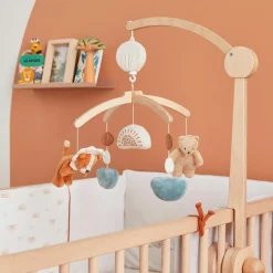Mobile musical en bois Babou & Kendi