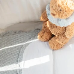 Nid d'ange tricot bleu