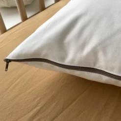 Oreiller en coton bio Maui (35 x 45 cm)