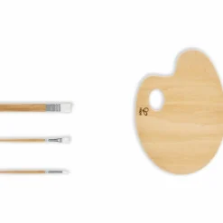 Palette de peinture et ses pinceaux