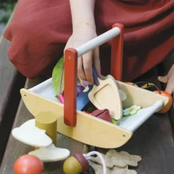 Panier cueillette sauvage en bois