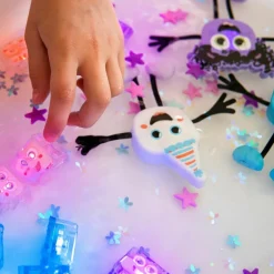 Personnage Party Pal blanc et 2 cubes lumineux