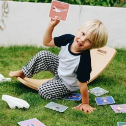 Planche d'équilibre avec ses 10 cartes de Yoga