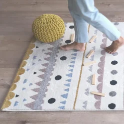 Pouf enfant tricoté Lili jaune oeuf (30 x 20 cm)