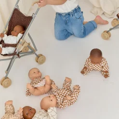 Poupée Sacha avec tenue sans col Gaze Damier