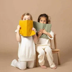 Protège carnet de santé amande