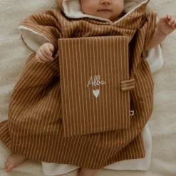 Protège carnet de santé Rayures Fines (personnalisable)