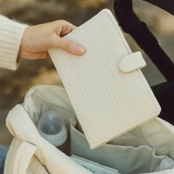 Protège carnet de santé Wavy écru