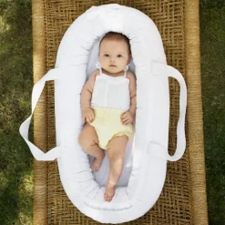 Réducteur de lit Baby Nest Embroidery Anglaise