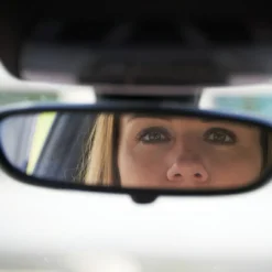 Rétroviseur arrière de surveillance