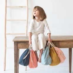 Sac à dos à ficelles vert amande (personnalisable)