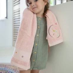 Serviette de bain rose lapin personnalisable (70 x 140 cm)