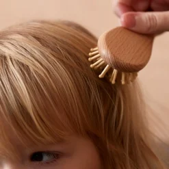 Set brosse et peigne bébé en bois avec pochette coton