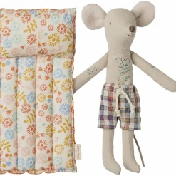 Souris de plage sur son matelas Papa Fleurs