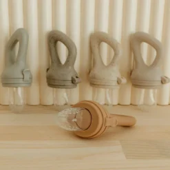 Sucette grignoteuse Argile avec 4 embouts