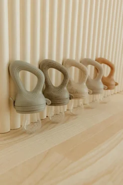 Sucette grignoteuse Sable avec 4 embouts