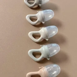 Sucette grignoteuse Sable avec 4 embouts