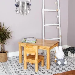 Table d'enfant en bois massif (1-4 ans) - Reconditionné