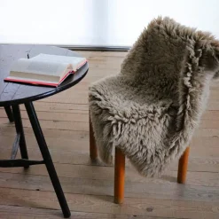 Tapis en laine Woolly Sheep gris (110 x 75 cm)