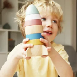 Tour à empiler en bois Fusée