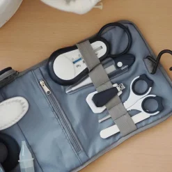 Trousse de toilette nomade night blue (9 accessoires)